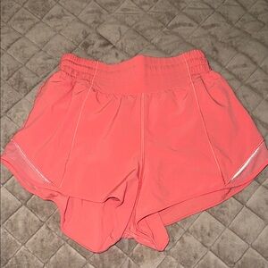 lululemon athletica Coral hotty hot shorts